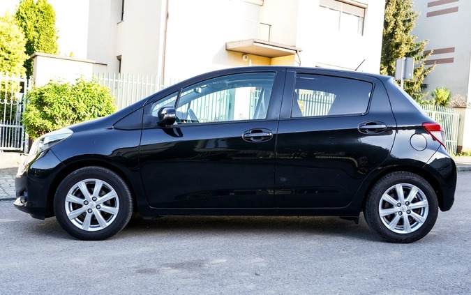 Toyota Yaris cena 32900 przebieg: 180598, rok produkcji 2012 z Radom małe 704